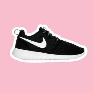 Nike Roshe Black & White